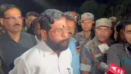 <nis:link nis:type=tag nis:id=भिवंडी nis:value=भिवंडी nis:enabled=true nis:link/> - वर्धमान कंपाऊंडमधील दुर्घटनाग्रस्त इमारतीची मुख्यमंत्री <nis:link nis:type=tag nis:id=एकनाथशिंदे nis:value=एकनाथशिंदे nis:enabled=true nis:link/> यांनी रात्री भेट देऊन पाहणी केली.