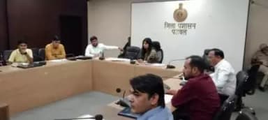 💢निरोगी हरियाणा योजना के तहत पात्र परिवार निशुल्क करवाएं अपनी चिकित्सा : डीसी नेहा सिंह
💢अंत्योदय मेलों में स्वास्थ्य विभाग द्वारा कैंप लगाकर की जा रही है निशुल्क जांच
💢सरपंचों के माध्यम से गांवों में मुनादी करवाकर योजना के बारे में आमजन