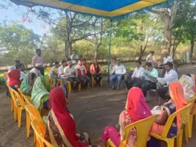 Team #TRIFED visited VDVKs of Chhindwara district and other VDVKs established in  Madhya Pradesh for giving impetus to developing Tribal population.  Our artisans are rich in traditional art which TRIFED brings to the fore.