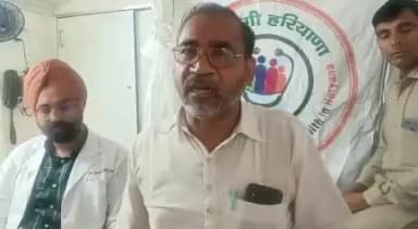 रतिया खंड की ग्राम पंचायत चिम्मो में स्वास्थ्य विभाग द्वारा मनरेगा मजदूरों के स्वास्थ्य की जांच के लिए शिविर का आयोजन