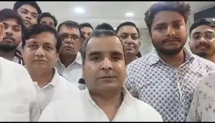<nis:link nis:type=tag nis:id=बदायूं nis:value=बदायूं nis:enabled=true nis:link/> मेडिकल कॉलेज पहुंचे सांसद धर्मेंद्र यादव
लोगों की आवाज परेशानी सुनी