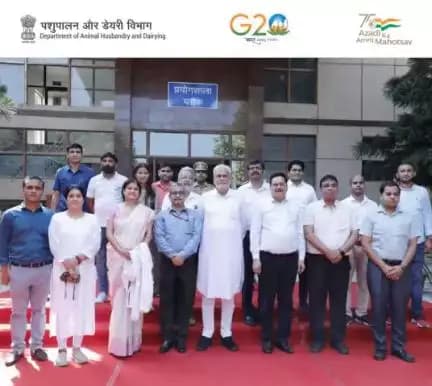 Shri Purshottam Rupala ji Hon'ble Cabinet Minister  FAHD visited CCS National Institute of Animal Health Baghpat on 12.08.2023 and  reviewed the progress of the institute.
#AnimalHealth #AnimalWealth
@ParshottamRupala