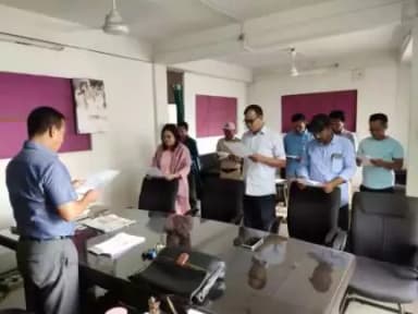 Sadbhavana Diwas observed with pledge taking in PIB, Imphal. 

#SadbhavanaDiwas is observed to promote National Integration and Communal Harmony among people of all religions, languages and r