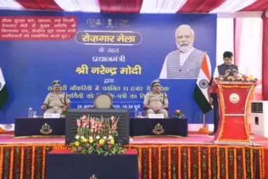 सीमा सुरक्षा बल, छावला, नई दिल्ली, रोजगार मेले में मुख्य अतिथि श्री नित्यानंद राय, केन्द्रीय गृह राज्य मंत्री उम्मीदवारों को सम्बोधित करते हुए।