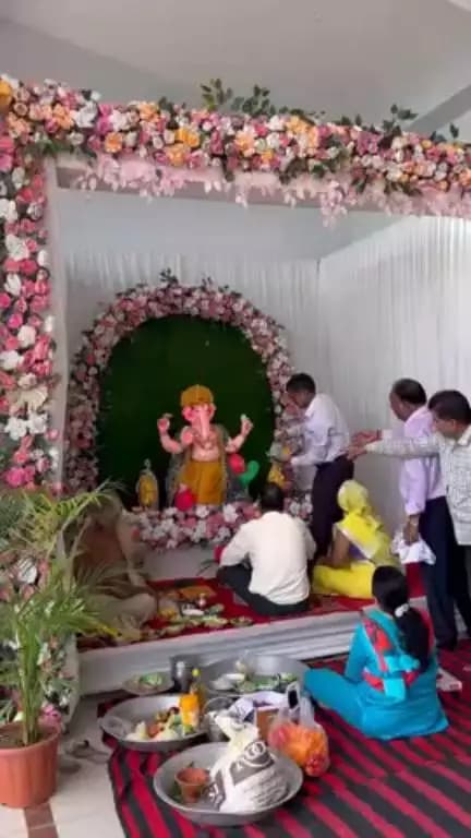 कलाकारों के उम्दा प्रस्तुति का गवाह बनने #चक्रधर_समारोह का मंच सज-धज कर हो चुका है तैयार