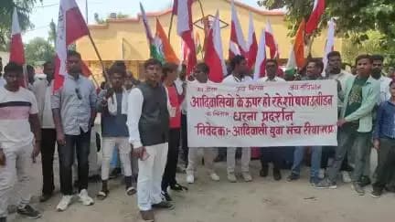 AYM ने तहसील त्योथर में मुख्यमंत्री के नाम तहसीलदार को सौपा ज्ञापन राष्ट्रीय अध्यक्ष शिवांशु कोल -सड़क नही तो वोट नही