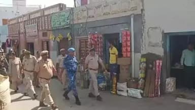 आगामी विधानसभा चुनावों के मद्देनजर बीकानेर शहर में RAF द्वारा फलैग मार्च
#bikaner