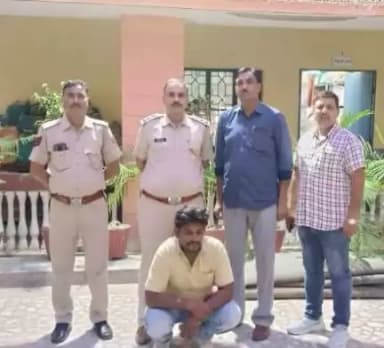 श्री विकास शर्मा जिला पुलिस अधीक्षक के निर्देशन में श्री पृथ्वीपाल सिंह थानाधिकारी पुलिस थाना जवाहरनगर ने मय  स्टाफ के #पिट_एक्ट के तहत की कार्रवाई.....