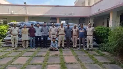 प्रतापगढ़ पुलिस की ड्रग माफिया के खिलाफ बड़ी कार्यवाही, ट्रक से 33 क्विंटल अवेध डोडा चुरा जब्त, 1 गिरफ़्तार