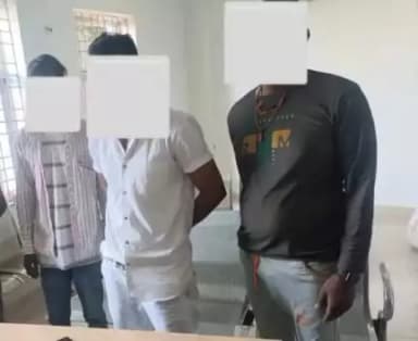 रांची पुलिस ने ओरमांझी थाना अंतर्गत ट्रैक्टर चोरी करने के आरोप में चार अपराधकर्मियों को चोरी के ट्रैक्टर के साथ गिरफ्तार किया है।