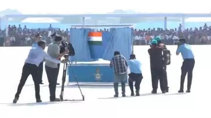 91 स्थापना दिवस पर एयरफोर्स को मिला नया झंडा