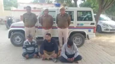 पुलिस थाना सदर चूरू द्वारा नकली घी कारोबार पर कार्यवाही आरोपी विष्णु अग्रवाल व 02 गिरफ्तार, 02 वाहनों को किया जप्त