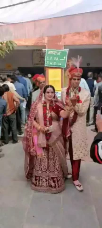 नवयुगल ने किया मतदान

मतदान की तिथि - 25 नवंबर 2023 
समय - प्रातः 7 से सायं 6 बजे तक

<nis:link nis:type=tag nis:id=Mission75 nis:value=Mission75 nis:enabled=true nis:link/>