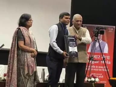 रोजगार मेला गाजियाबाद मे दिव्यांग नव नियुक्तों को नियुक्ति पत्र का वितरण 
#RozgarMela
@ignorestatus
@mygovindia
@doptgoi