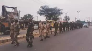 #churupolice विधानसभा चुनाव शांतिपूर्ण कराने के लिए कोतवाली में निकाला गया फ्लैग मार्च।