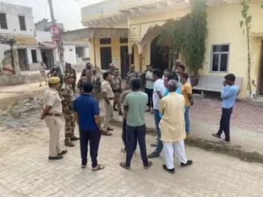 #churupolice विधानसभा चुनाव शांतिपूर्ण कराने के लिए हमीरवास में निकाला गया फ्लैग मार्च।