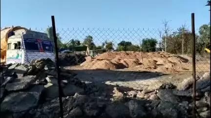 कोरबा जिले में रेत का अवैध कारोबार बदस्तूर जारी, प्रशासन मॉन