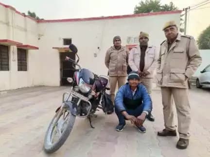 #Anupgarhpolice 
डीएसटी टीम अनूपगढ़ की सूचना पर पुलिस थाना रावला की कार्यवाही 6750 ट्रोमाडोल टैबलेट ( नशीली गोलियां) सहित तस्कर गिरफ़्तार