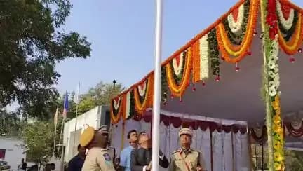 75వ గణతంత్ర దినోత్సవ వేడుకల్లో పాల్గొన్న జిల్లా కలెక్టర్ ఉదయ్ కుమార్