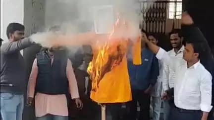 मधेपुरा अल्पसंख्यक छात्रावास अधीक्षक मो. मुर्तुजा अली निलंबित किया जाएँ। वो भ्रष्टाचार में पूर्ण रूप से संलिप्त है।