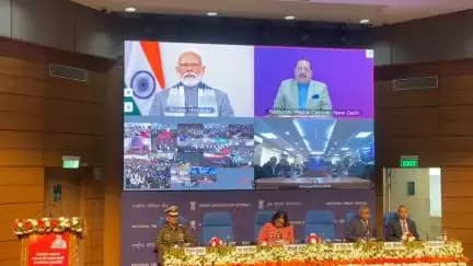 आपके शहर नयी दिल्ली के राष्ट्रीय मीडिया केंद्र नवनियुक्त अभ्यर्थियों को नियुक्ति पत्र प्रदान करने के लिए डिजिटल माध्यम से प्रधानमंत्री नरेंद्र मोदी द्वारा श्रीमति मीनाक्षी लेखी विदेश व संस्कृति राज्य मंत्री और डॉ जितेंद्र सिंह कार्मिक एवम् प्रशिक्षण विभाग राज्य मंत्री की उपस्थिति में नयी दिल्ली के राष्ट्रीय मीडिया केंद्र में किया गया।