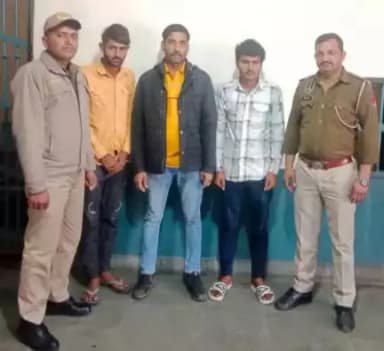 पुलिस थाना #हरमाड़ा को मिली सफलता-
नकबजनी की वारदात करने वाले तीन शातिर नकबजन गिरफ्तार।