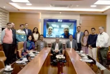 A MoU between @sfacindia under @agrigoi and @witp_wadhwanifo was inked today at Krishi Bhawan, New Delhi. Ministry of Agriculture and Farmer's Welfare to provide effective #capacity-building support to Farmer Producer Organizations (#FPOs)