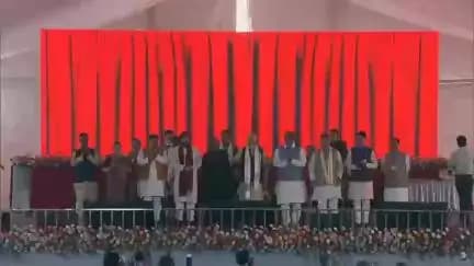 Hon’ble PM Shri @narendramodi dedicated to the Nation several projects & flagged off DEMU train service between Siliguri & Radhikapur