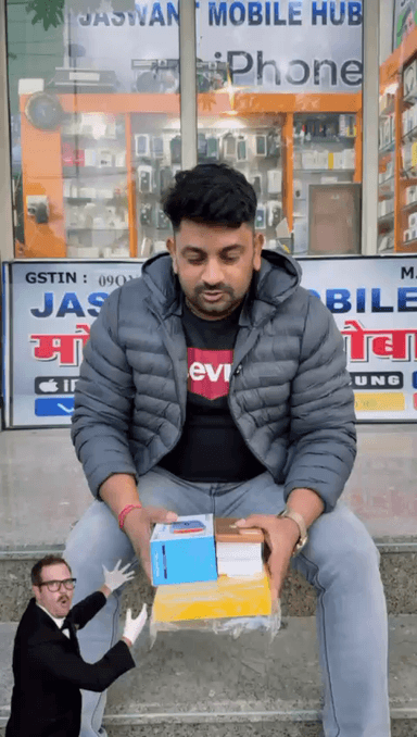 आईफ़ोन की ख़रीद पर अनेक उपहार चाहिए ? जसवंत टेलीकॉम चले आये