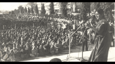 सुषमा की पहली पुण्यतिथि पर बेटी बांसुरी ने ट्वीट किया मंत्र, कहा- मां तुम हमेशा मेरे साथ मेरी शक्ति के रूप में हो #सुषमा