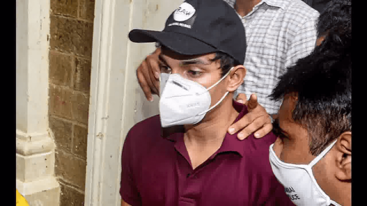 रिया के भाई शौविक और सुशांत के पूर्व हाउसकीपिंग मैनेजर को 9 सितंबर तक एनसीबी की हिरासत में भेजा गया #सुशांत_राजपूत