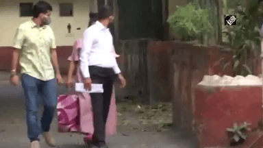 कॉमेडियन भारती सिंह और उनके पति हर्ष लिंबाचिया को ड्रग केस में मिली ज़मानत #ड्रग_केस
