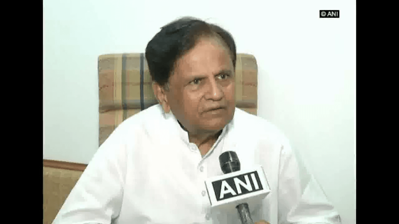 सार्वजनिक जीवन में अहमद पटेल ने हमेशा समाज हित के लिए काम कियाः वसुंधरा राजे #अहमद_पटेल #वसुंधरा_राजे