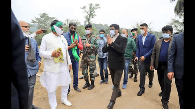 दादा सोबरन मांझी की शहादत दिवस पर पैतृक गांव पहुंचे सीएम सोरेन, सुनी लोगों की समस्याएं  #सीएम_सोरेन