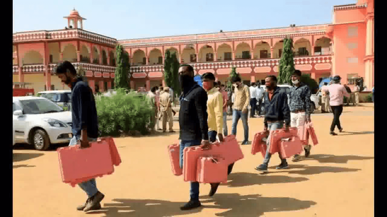 राजस्थान के 6 नगर निगमों के चुनाव में 2 पर बीजेपी और 2 पर कांग्रेस को मिला पूर्ण बहुमत #नगर_निगम_चुनाव