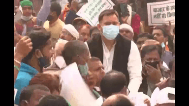 पटना के गांधी मैदान में बिना अनुमति प्रदर्शन करने को लेकर तेजस्वी समेत 18 लोगों के खिलाफ FIR दर्ज  #गांधी_मैदान  #आरजेडी_प्रदर्शन