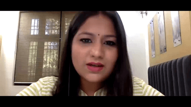 पब्लिक ऐप पर अपनी बात रखते हुए।