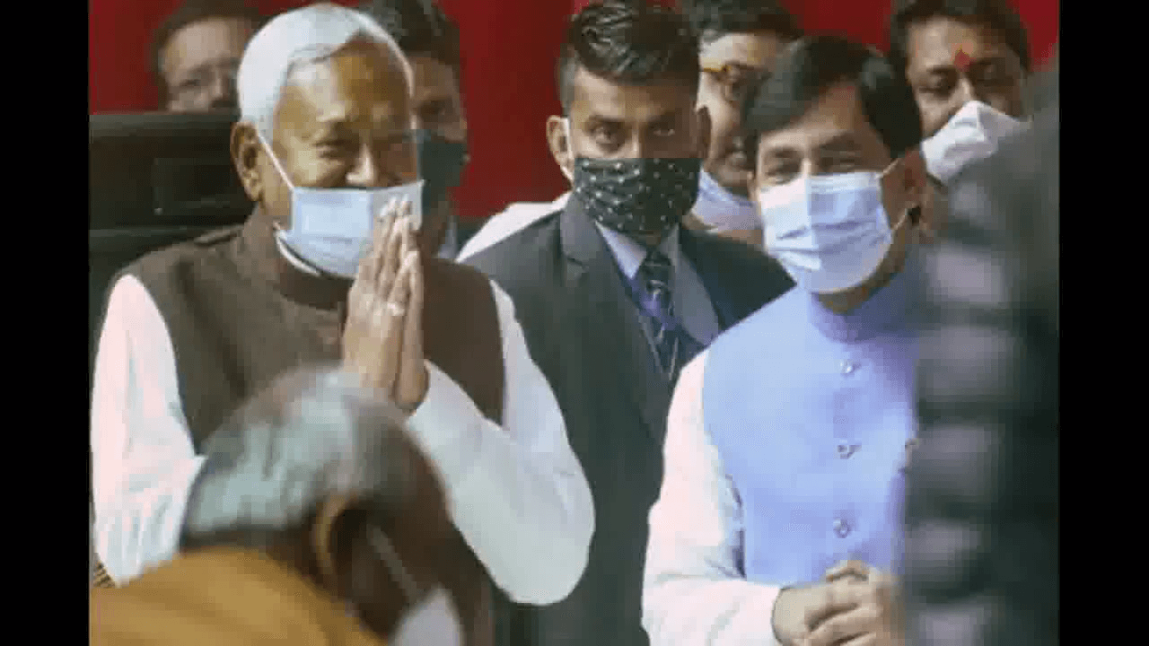बिहार कैबिनेट में शामिल मंत्रियों ने संभाले अपने-अपने विभाग, शाहनवाज़ बोले- रोज़गार बढ़ाना प्राथमिकता #बिहार_कैबिनेट