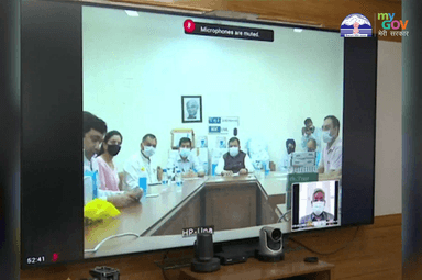 मुख्यमंत्री जी ने वीआर मैरीटाइम सर्विसिज प्राइवेट लिमिटेड द्वारा भेंट किए गए जीवनरक्षक उपकरणों के दो ट्रकों की खेप को हरी झंडी दिखाकर रवाना किया।

इस पुनीत कार्य के लिए हार्दिक आभार।