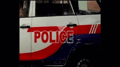 दिल्ली के गाज़ीपुर में नौकरी दिलवाने के नाम पर ठगी करने वाले फर्ज़ी कॉल सेंटर का भंडाफोड़, 12 लोग गिरफ्तार #कॉल_सेंटर