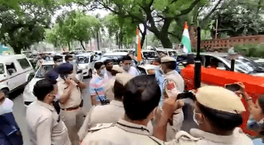 Randeep singh surjewala & IYC President is arrested by delhi police