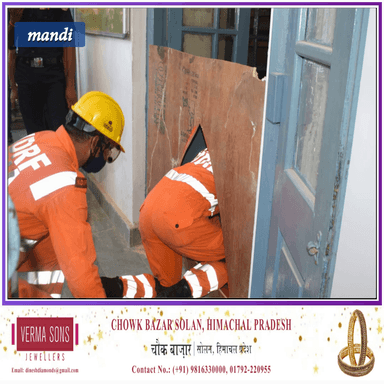 राजकीय वल्लभ महाविद्यालय, मंडी में मॉक ड्रिल का आयोजन
https://youtu.be/fKFdMXrl6ts