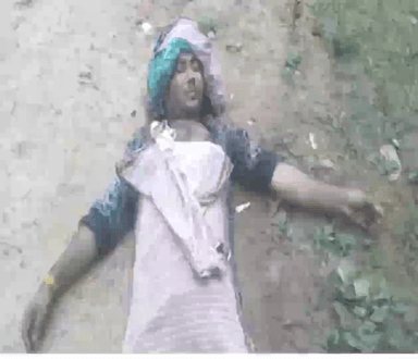 नारायणपुर जिले में नक्सलियों ने गुरुवार रात जमकर उत्पात मचाया। सड़क निर्माण करवा रहे मुंशी की गला रेत कर हत्या कर दी।  www.chhattisgarhnewsdhamaka.com