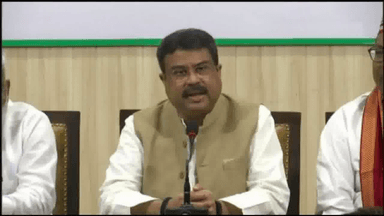 अपना दल भी हमारे साथ जुड़ा है, 2022 का विधानसभा चुनाव मिलकर लड़ेंगे: यूपी BJP के चुनाव प्रभारी धर्मेंद्र प्रधान #अपना_दल
