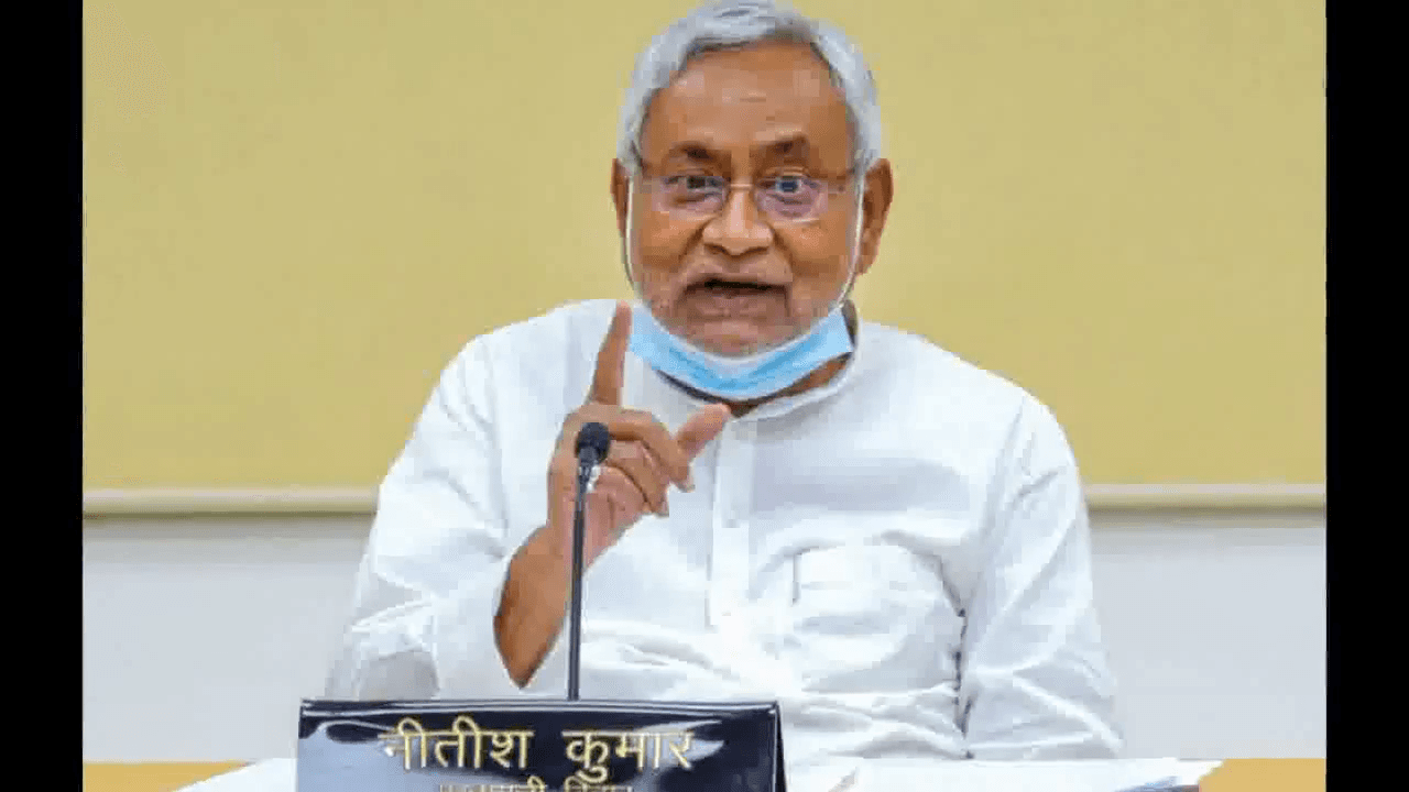 CM नीतीश कुमार ने IAS टॉपर शुभम कुमार को दी शुभकामनाएं, कहा- बिहार के युवाओं को मिलेगी प्रेरणा #शुभम_कुमार