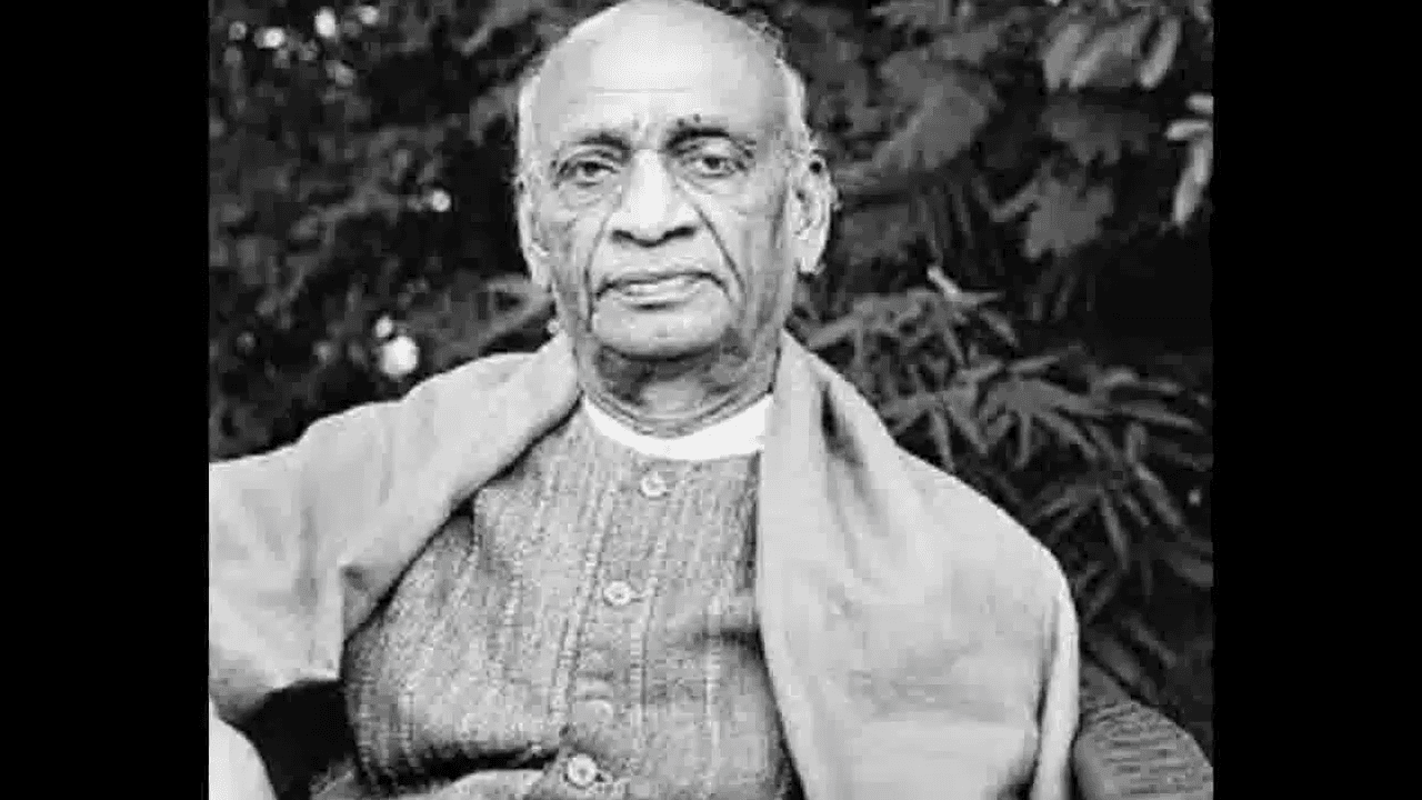 सरदार वल्लभ भाई पटेल की जयंती पर सीएम शिवराज व गृह मंत्री नरोत्तम मिश्रा ने ट्वीट कर किया उन्हें नमन #राजनीति #एकता_दिवस