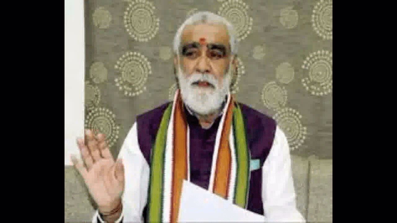 केंद्रीय मंत्री ने दिल्ली के चिड़ियाघर में 2 शेरनियों का नाम महागौरी व शैलजा रखा #चिड़ियाघर