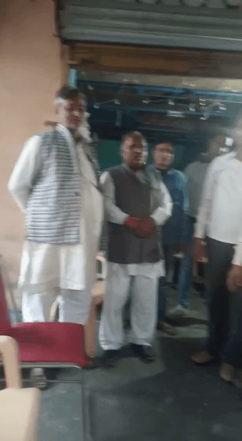 न्याय पार्टी का पश्चिमी उत्तर प्रदेश में बढ़ता जनाधार ....
शामली में महा सम्मेलन 12 नवम्बर को ...
चौधरी चरण सिंह बरात घर टंकी रोड़
में ...
राष्ट्रीय अध्यक्ष एस पी सिंह करेंगे सम्बोधित ...