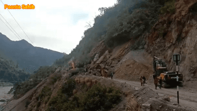 #भूस्खलन की चपेट में आने से तीन व्यक्तियों की मौत हो गई है,पांवटा साहिब-शिलाई-मिनस हाईवे पर