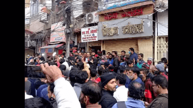 पटना में बदमाशों ने दिनदहाड़े ज्वेलरी की दुकान से की लाखों के आभूषणों की लूट, एक आरोपी गिरफ्तार #ज्वेलरी_लूट